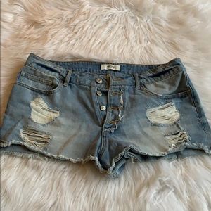 Forever 21 Destroyed High Rise Short